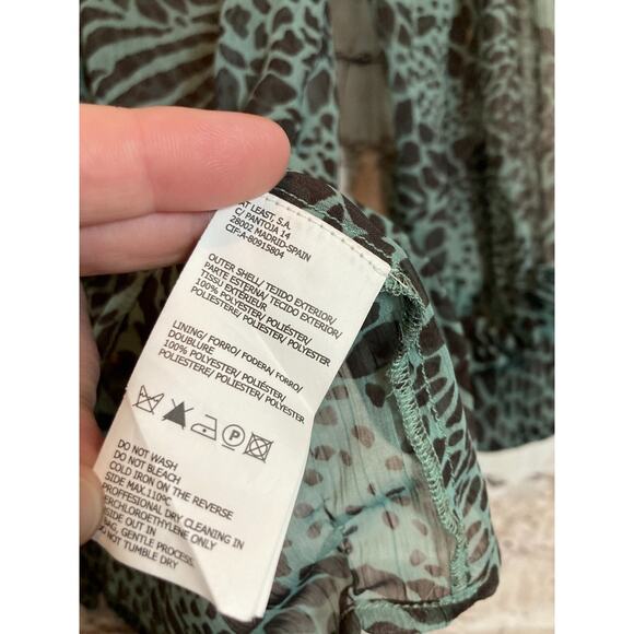 Hoss Intropia Top Womens 38 Medium Teal Green Animal Print Semi Sheer Ruffles - Picture 12 of 13